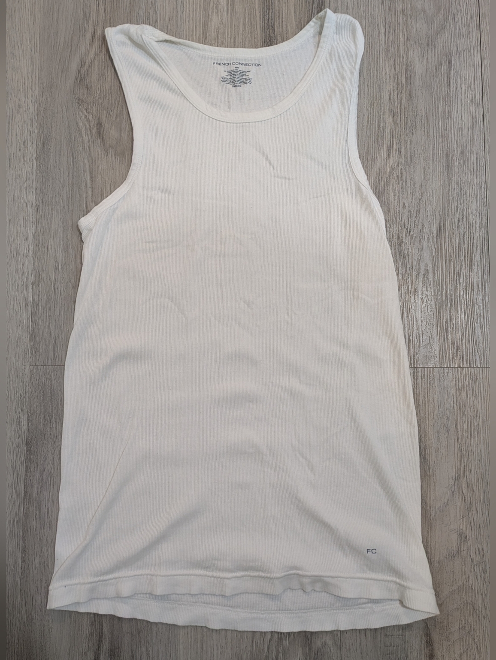 ✨3/$20✨ French Connection White Ribbed Tank Top – Size M